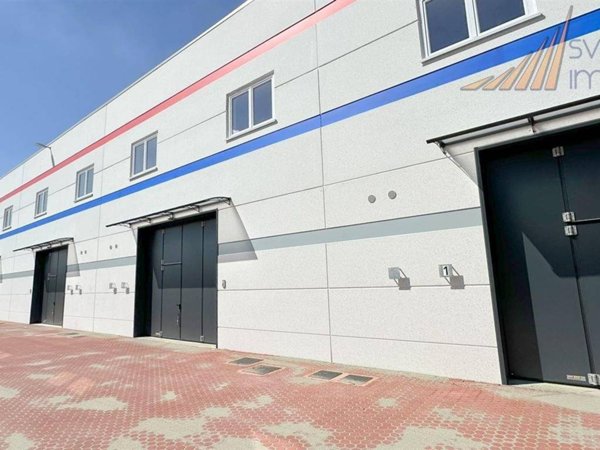 locale commerciale in affitto a Vimercate