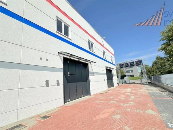 locale commerciale in affitto a Vimercate