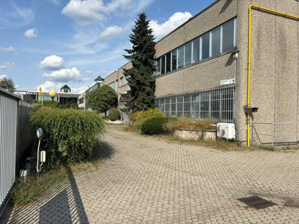 capannone in affitto a Vimercate