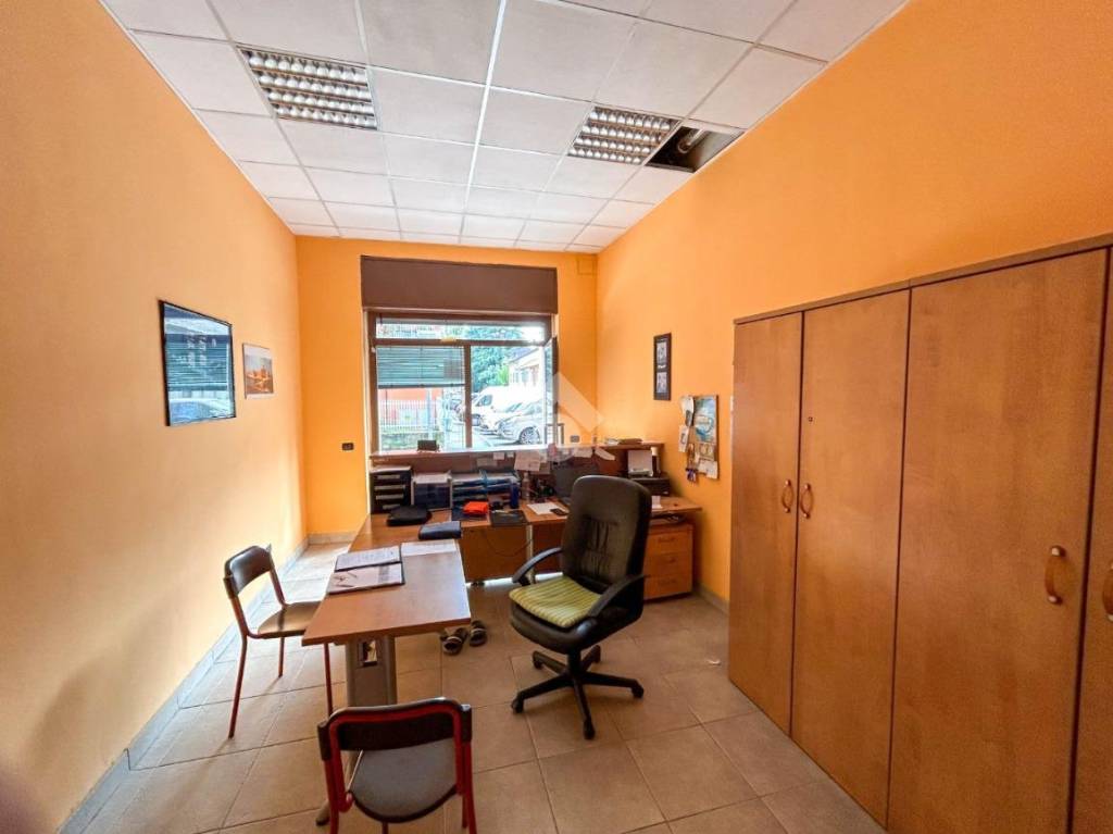 negozio in affitto a Vimercate