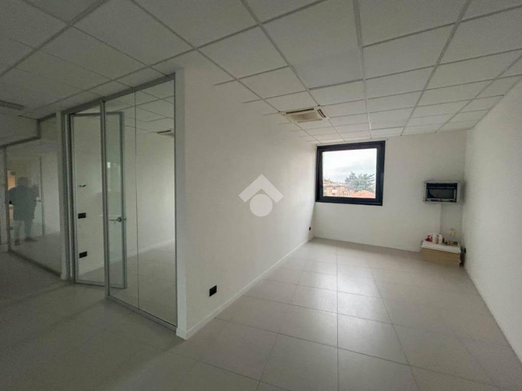 ufficio in affitto a Vimercate
