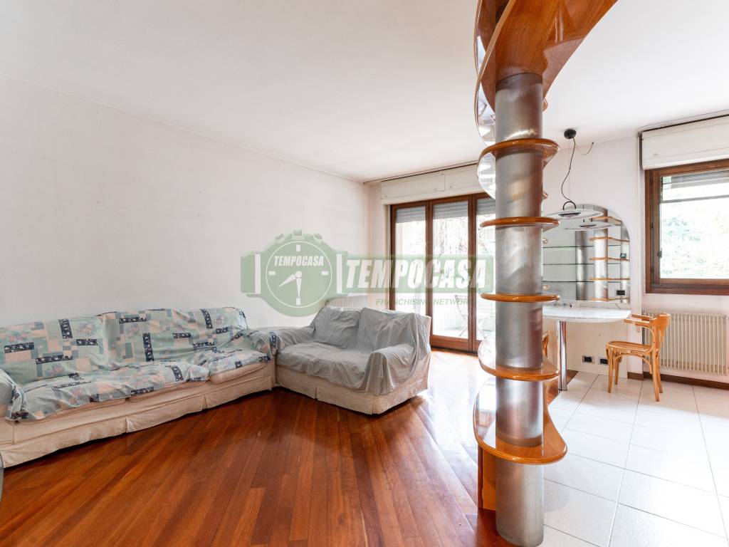 appartamento in affitto a Vimercate