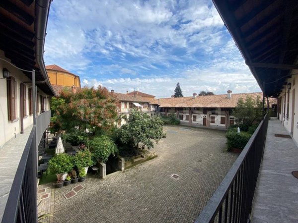 appartamento in affitto a Vimercate in zona Oreno