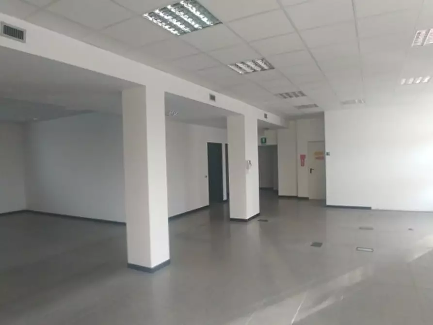 ufficio in affitto a Vimercate