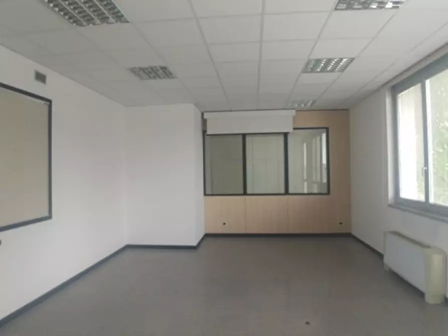 ufficio in affitto a Vimercate