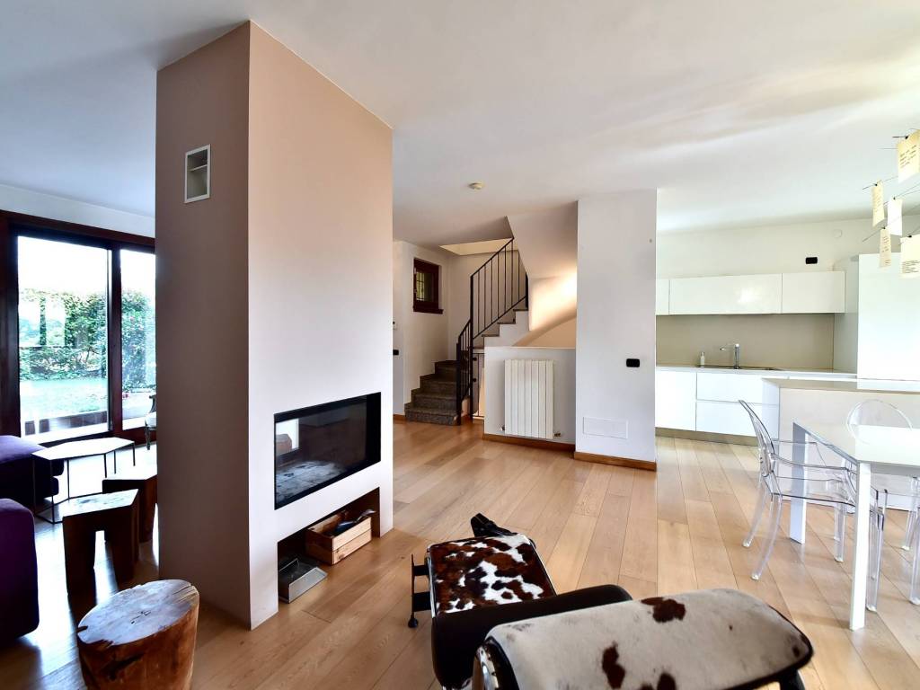 casa indipendente in affitto a Vimercate