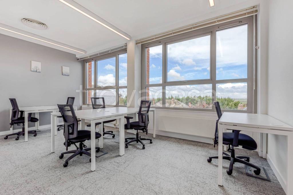 ufficio in affitto a Vimercate