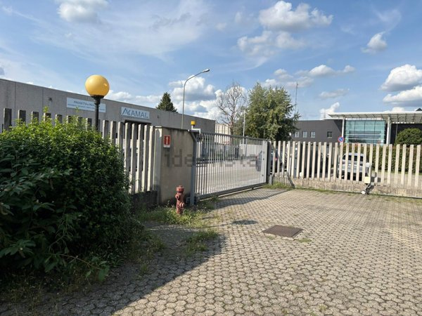 capannone in affitto a Vimercate