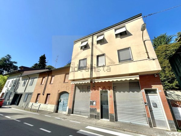 locale commerciale in affitto a Vimercate