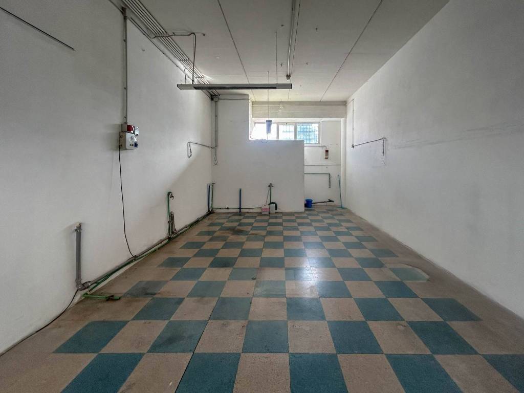 negozio in affitto a Vimercate