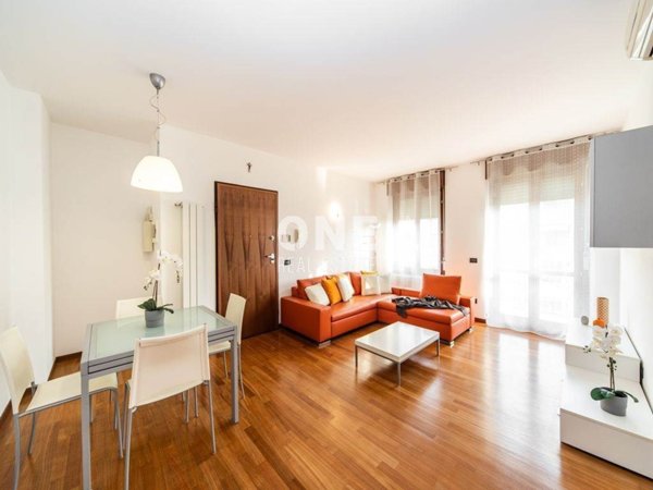 appartamento in affitto a Vimercate in zona Ruginello / Oldaniga