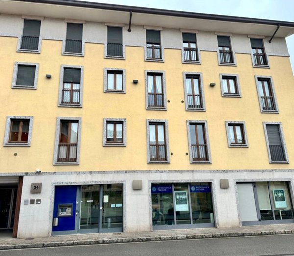 negozio in affitto a Vimercate in zona Centro Storico