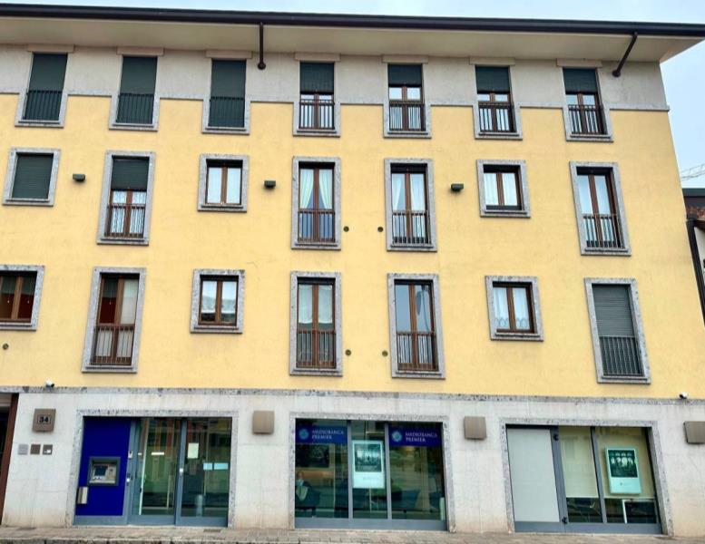 negozio in affitto a Vimercate in zona Centro Storico