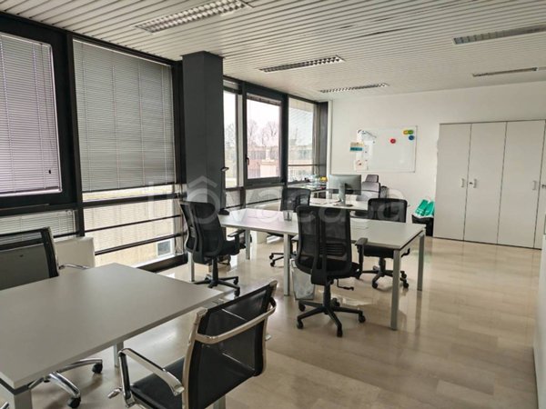 ufficio in affitto a Vimercate