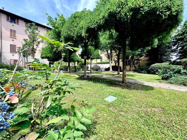 appartamento in affitto a Vimercate in zona Oreno