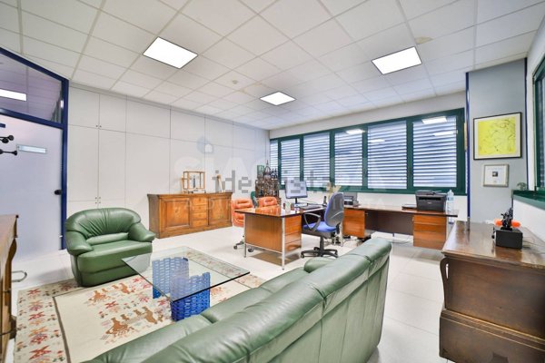 ufficio in affitto a Vimercate