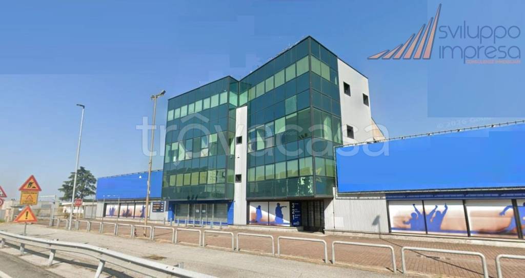 ufficio in affitto a Vimercate