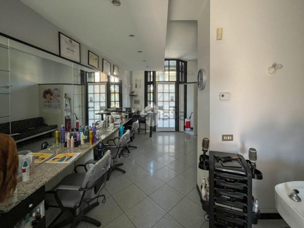 negozio in affitto a Vimercate