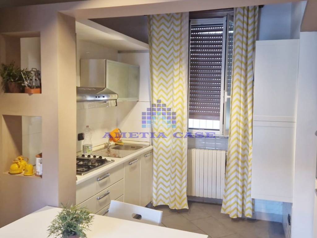 appartamento in affitto a Vimercate in zona Ruginello / Oldaniga