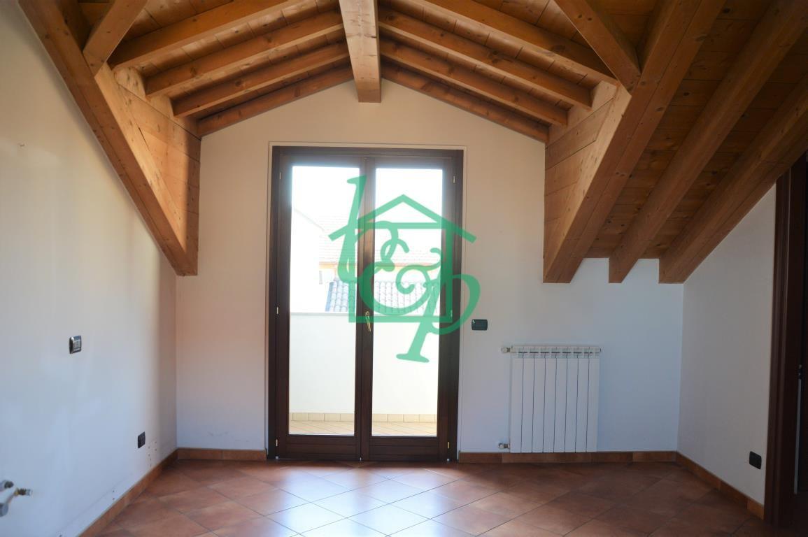 appartamento in affitto a Vimercate in zona Centro Storico