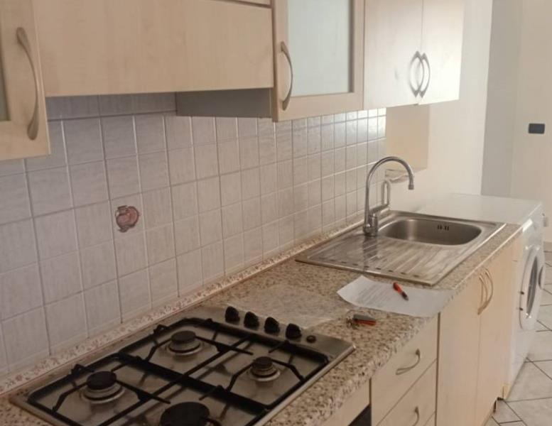 appartamento in affitto a Vimercate in zona Oreno