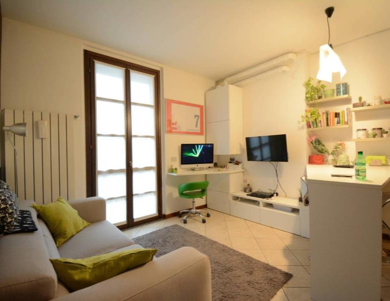 appartamento in affitto a Vimercate in zona Oreno