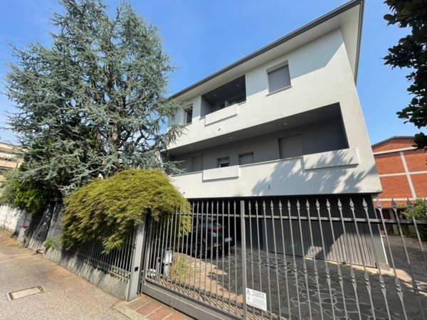 appartamento in affitto a Vimercate