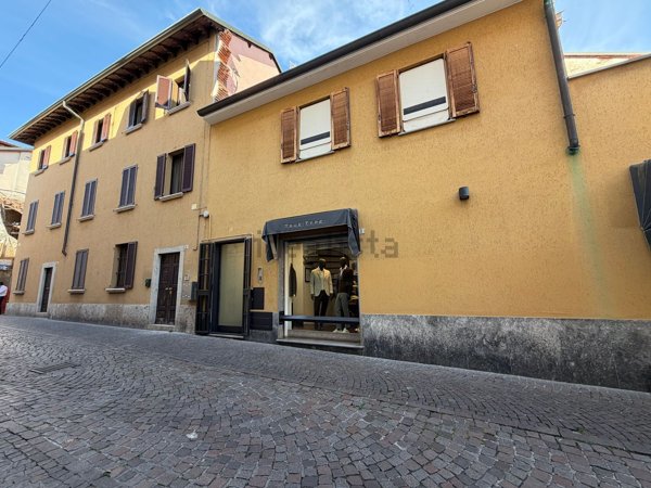 appartamento in affitto a Vimercate in zona Centro Storico