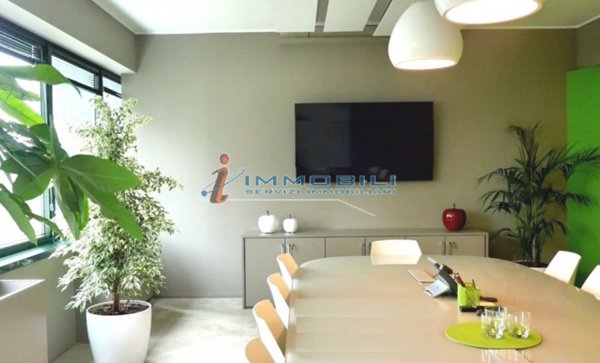 ufficio in affitto a Vimercate in zona Oreno