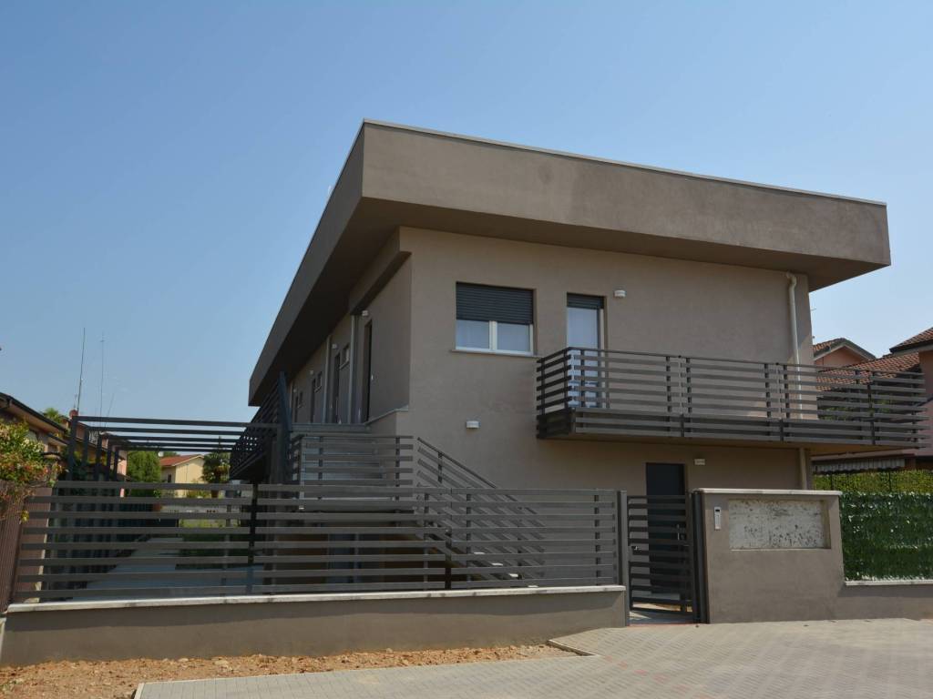 appartamento in affitto a Vimercate