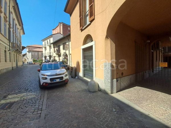 negozio in affitto a Vimercate in zona Centro Storico