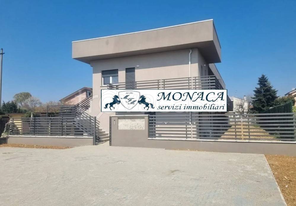 appartamento in affitto a Vimercate
