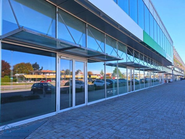 negozio in affitto a Busnago