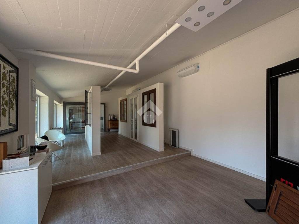 ufficio in affitto a Busnago