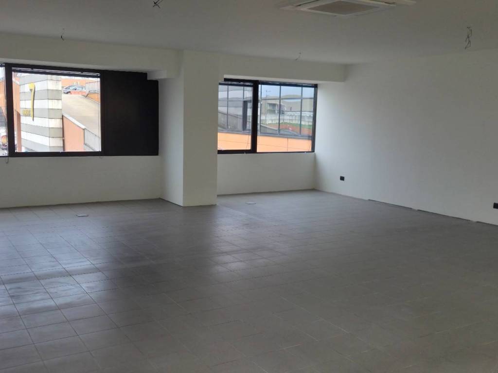 ufficio in affitto a Busnago