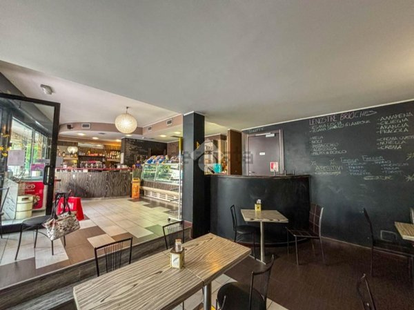 negozio in affitto a Busnago