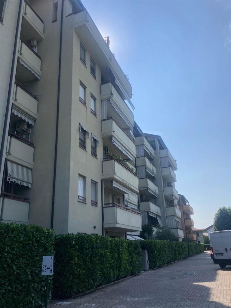 appartamento in affitto a Caponago