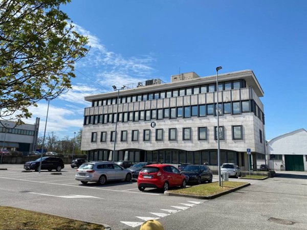 ufficio in affitto a Caponago
