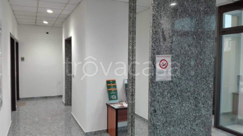 ufficio in affitto a Caponago