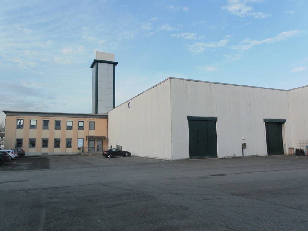 ufficio in affitto a Caponago