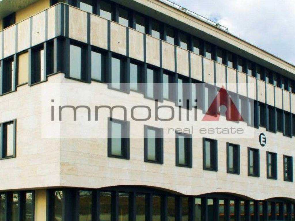ufficio in affitto a Caponago