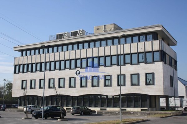 ufficio in affitto a Caponago