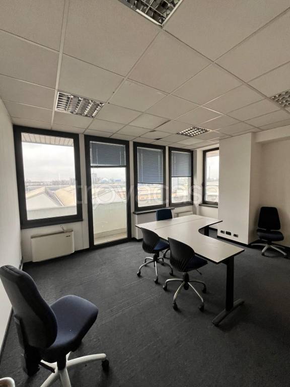 ufficio in affitto a Caponago