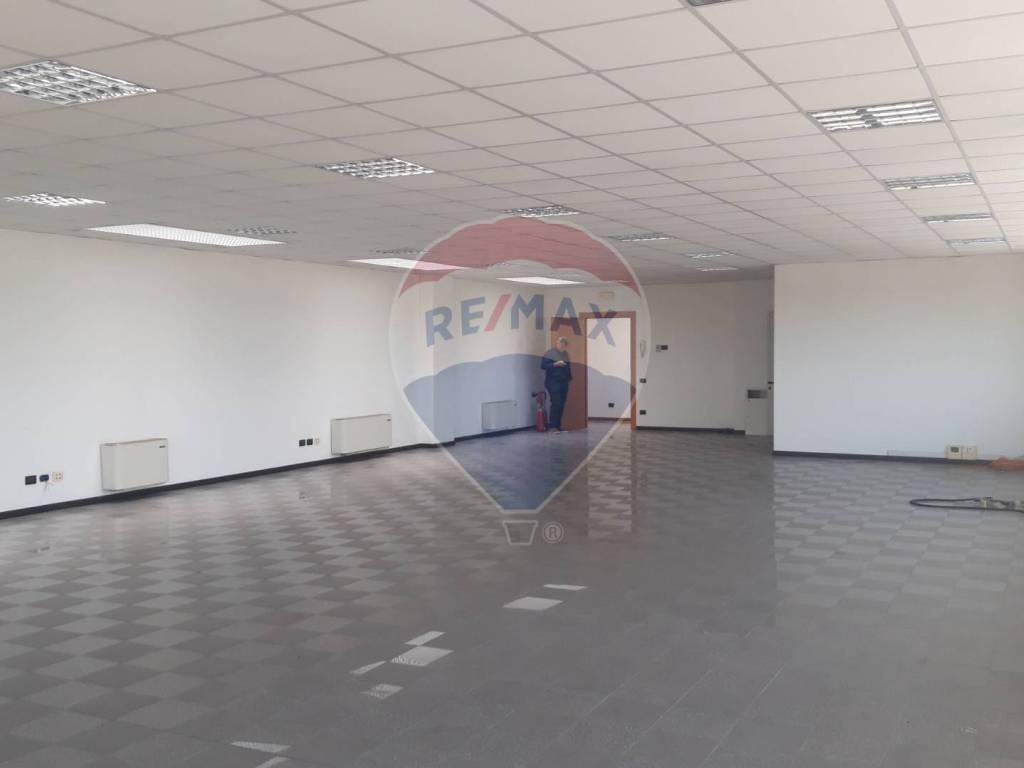 ufficio in affitto a Caponago