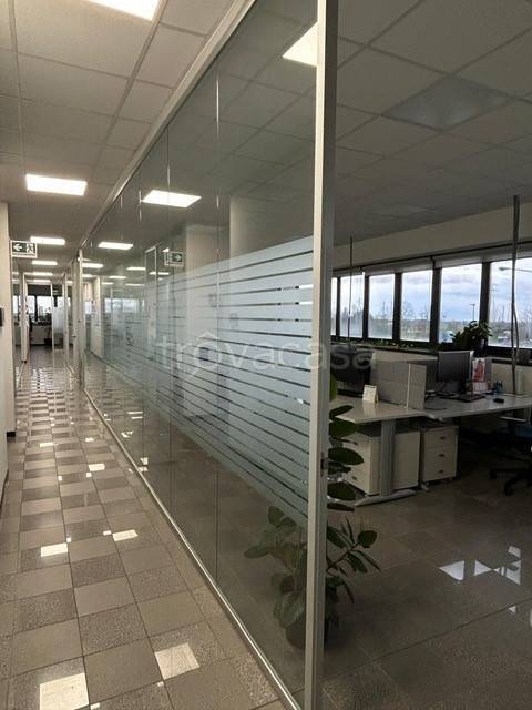 ufficio in affitto a Caponago