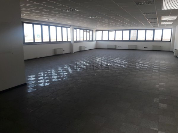 ufficio in affitto a Caponago