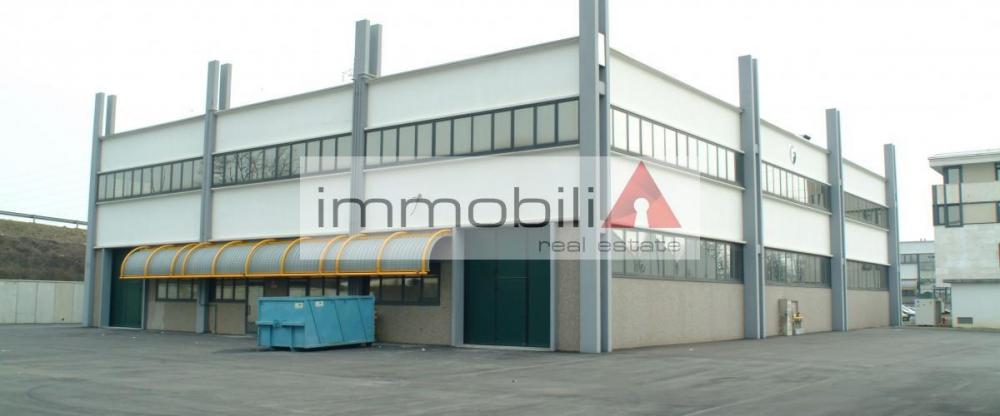 ufficio in affitto a Caponago