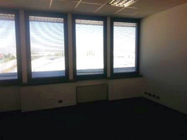 ufficio in affitto a Caponago