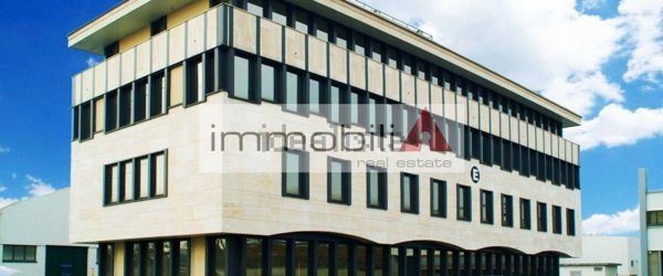 ufficio in affitto a Caponago