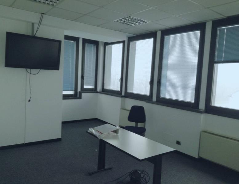 ufficio in affitto a Caponago